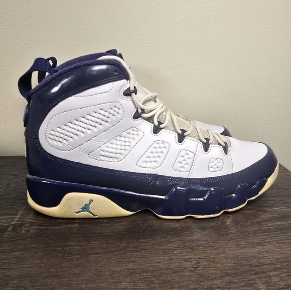Size 11.5 Nike Air Jordan 9 Retro UNC  Men's Basketball Shoes White Blue - Picture 1 of 8